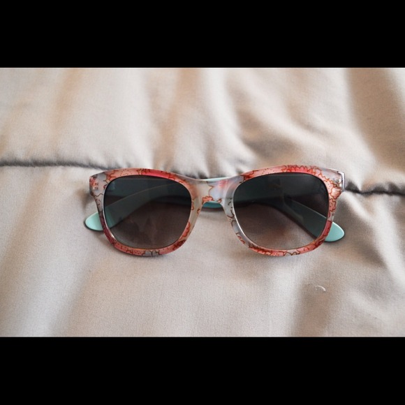 Floral Print Sunglasses - Picture 1 of 1