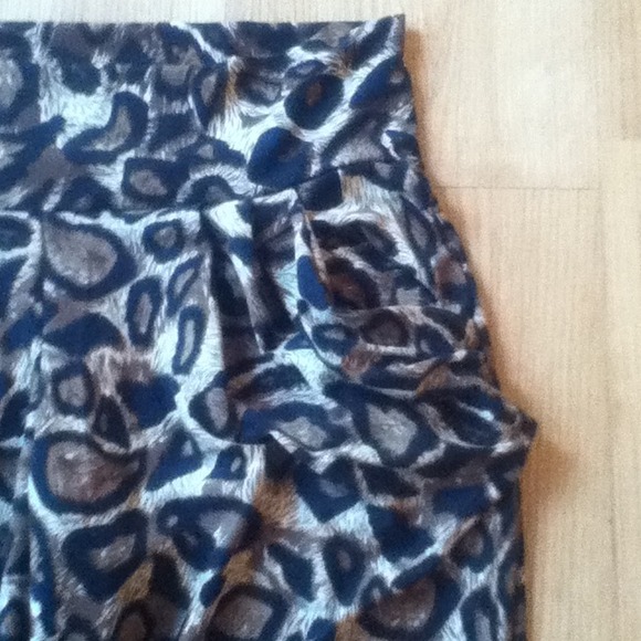 High Wasted Cheetah Pocket Leggings - Picture 4 of 4