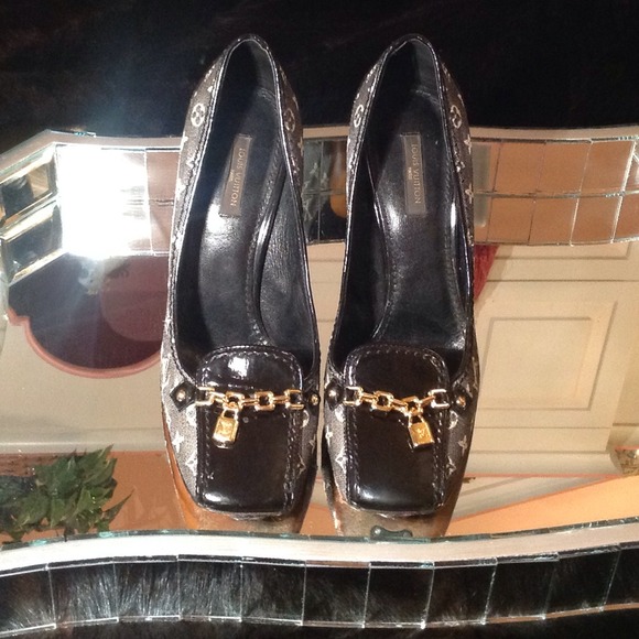 Authentic Louis Vuitton shoes⚡reduced⚡ - Picture 2 of 4