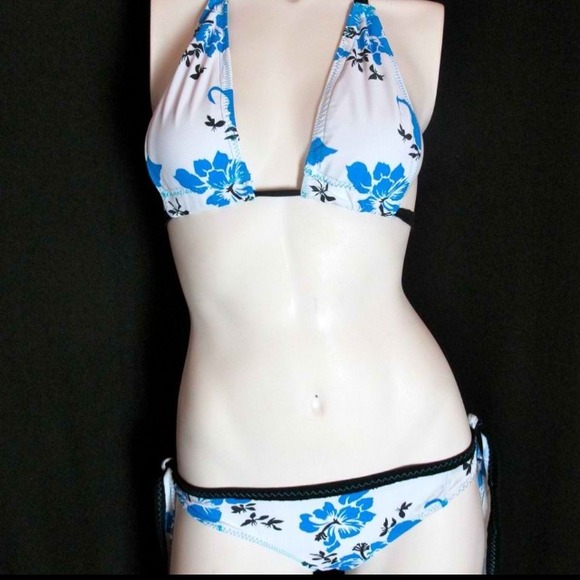 Blue and white flower bikini