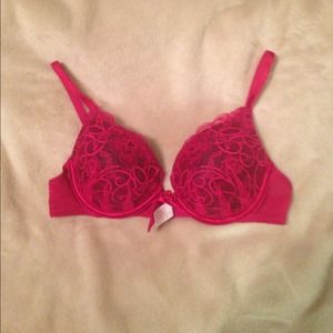 💐💐 Sold in bundle 💐💐 Red Hott Push up Bra