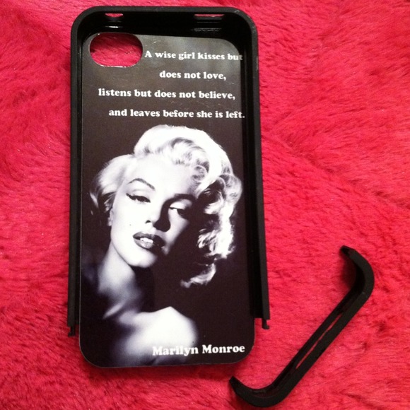 Brand new Marilyn Monroe iPhone 4 case !