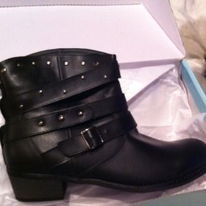 Black Buckle Boots