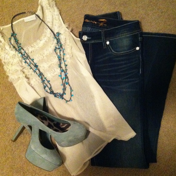 SOLD/TRADED**** SEVEN Jeans in Size 8