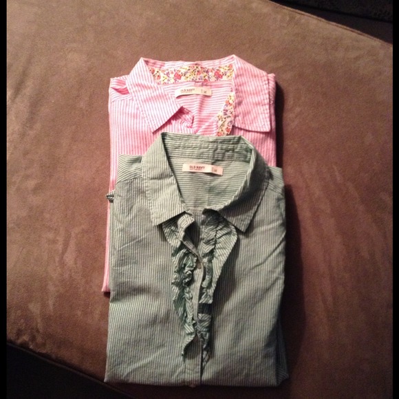 2 for 1 Striped button downs green and pink - Picture 4 of 4