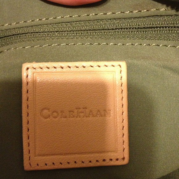 Cute Cole Haan bag - Picture 3 of 3