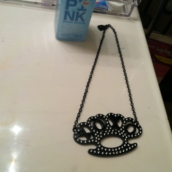 hot topic Jewelry Brass Knuckle Necklace Poshmark