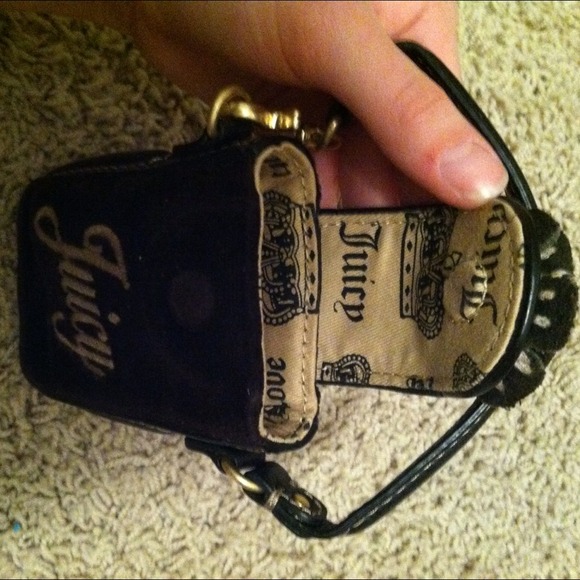 Authentic Juicy Couture Wristlet- phone holder - Picture 3 of 4