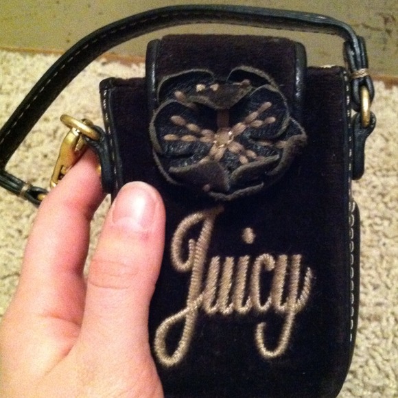 Authentic Juicy Couture Wristlet- phone holder - Picture 4 of 4