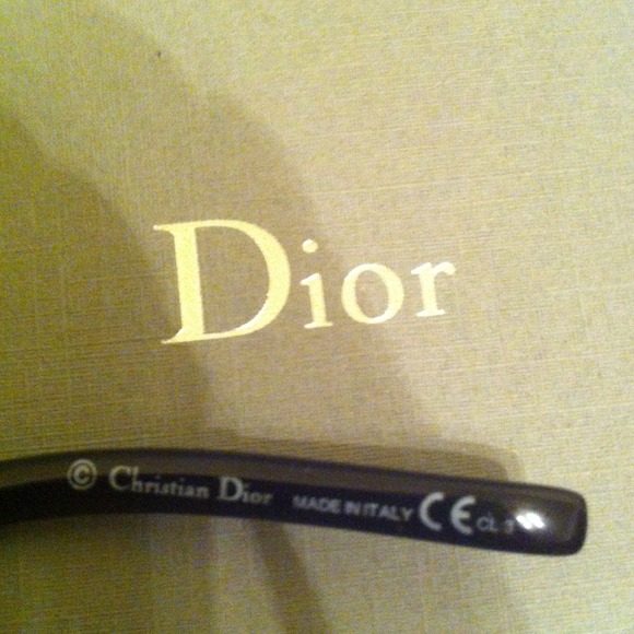 Dior Sunglasses ?%Authentic main image 4
