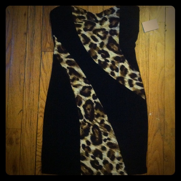 SEXY.NWT.Never worn! Leopard print short dress! 😍