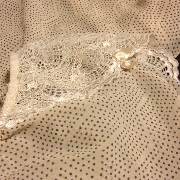 Sheer night set never worn - Picture 2 of 3