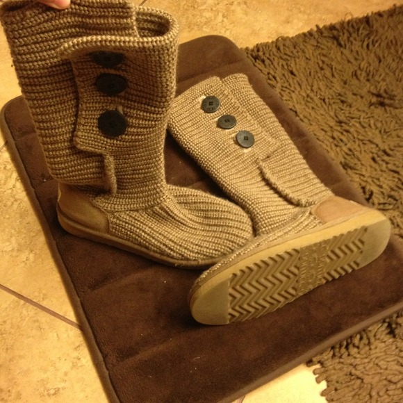 Classic Cardy UGG Boots