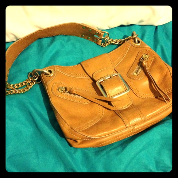 Small DKNY chain purse - Picture 1 of 4
