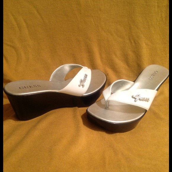 Guess wedges