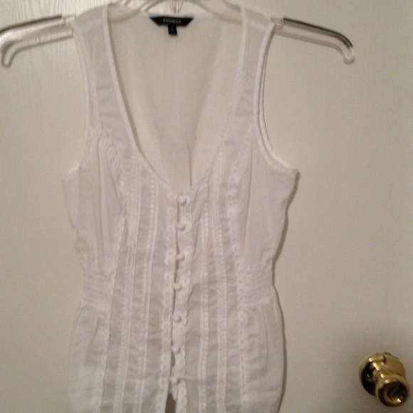 Express top SOLD IN BUNDLE