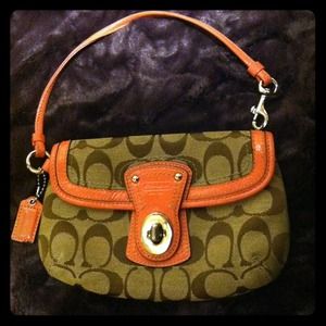 🚫RESERVE @loveglamour🎀COACH Wristlet PURSE Pink