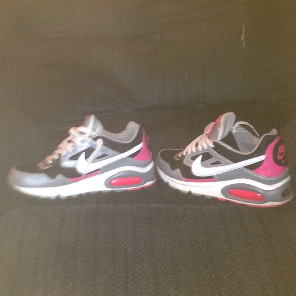 Air maxs