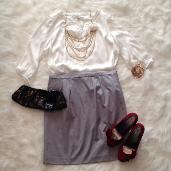 Ann Taylor Loft 3/4 Sleeve Cream Blouse
