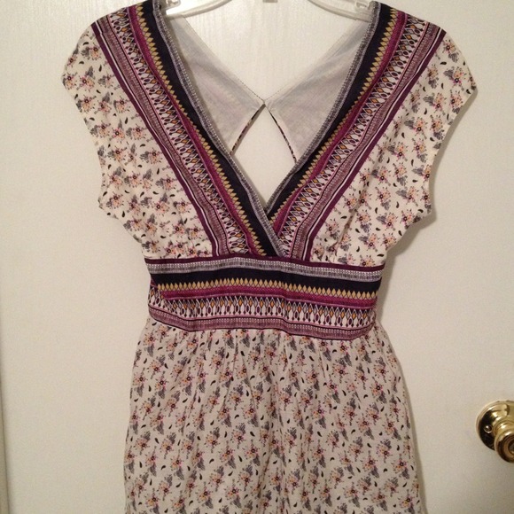 Jessica Simpson top GIFTED NOT AVALIABLE
