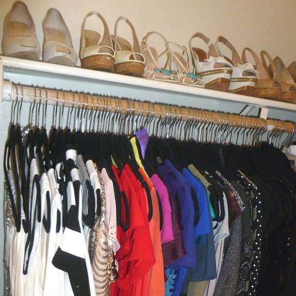 ๐ SHOP MY CLOSET! ๐ - Picture 2 of 4