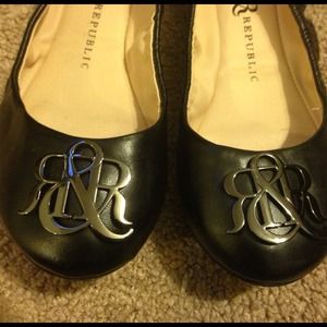 Rock and republic ballet flats!  Hard to find!