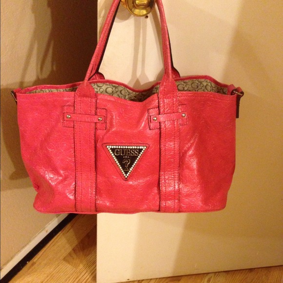 Pink guess tote! Authentic
