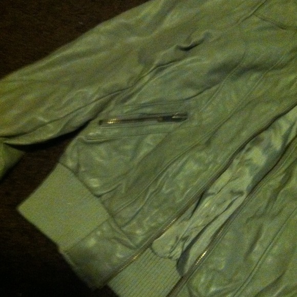 H&M imitation leather jacket - Picture 2 of 2