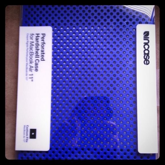 Other - 💙 NEW MACBOOK AIR 11" COVER 💙
