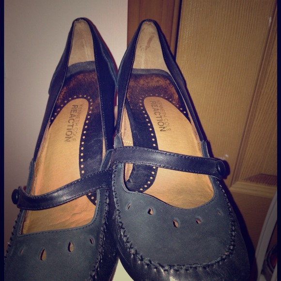 Kenneth Cole Reaction Heels