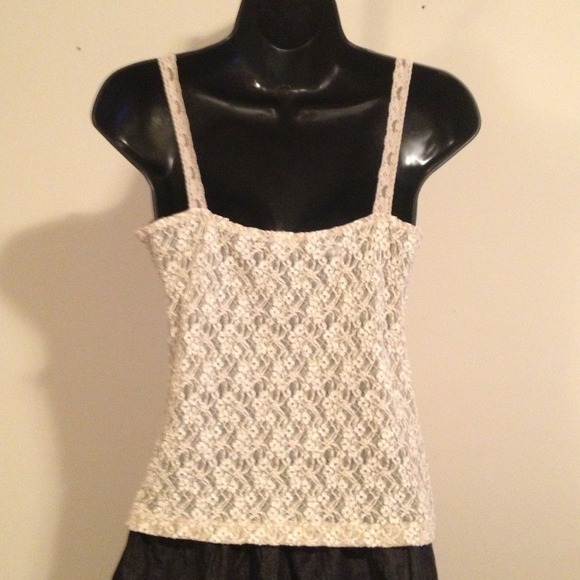 Wet seal lace cami - Picture 3 of 3