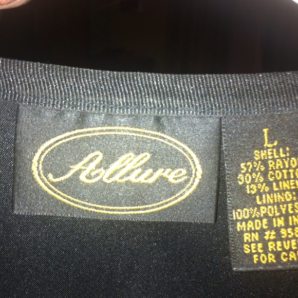 Nice Jacket PRICE REDUCED - Picture 2 of 2