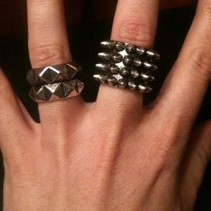 art punk silver stud spike rings pair size 7, 8