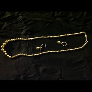 Gold balls necklace and earrings!!