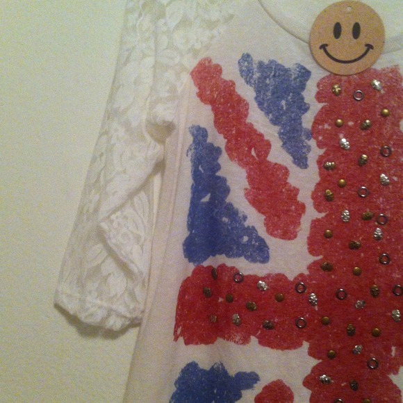 Lace contrast printed top - Picture 2 of 3