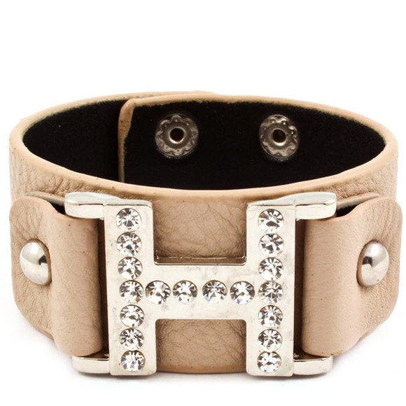 Tan leather cuff bracelet. - Picture 1 of 1