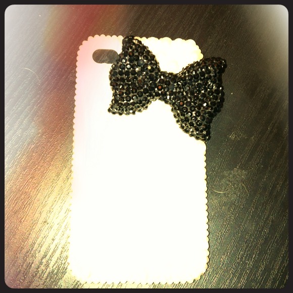 Pearly rhinestone iPhone case