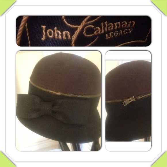 📌John Callahan Wool 2-Tone Cloche Hat w/Mock Zip
