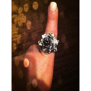 Lucky Brand Shell Ring- Size 7