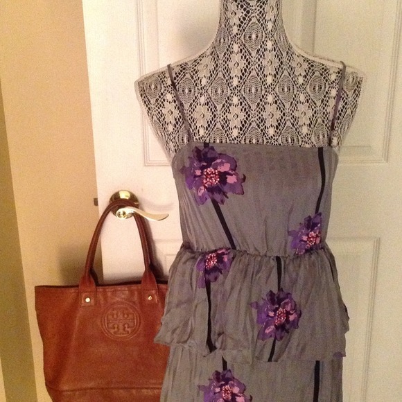 ❌SOLD❌✨Host Pick✨Kimchi Blue Peplum Dress - Picture 4 of 4