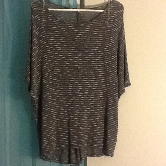 ✋TRADED--Dark gray knitted stripes top