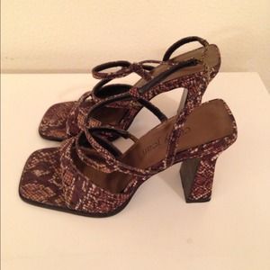 SOLD IN BUNDLE Cathy Jean brown reptile print heel