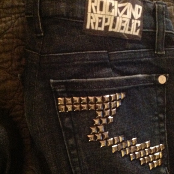 ❌Sold❌Rock & Republic Jeans - Picture 2 of 4