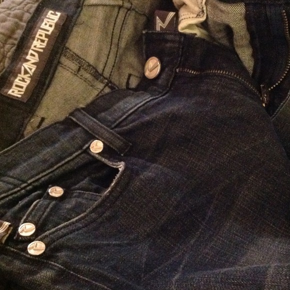 ❌Sold❌Rock & Republic Jeans - Picture 3 of 4