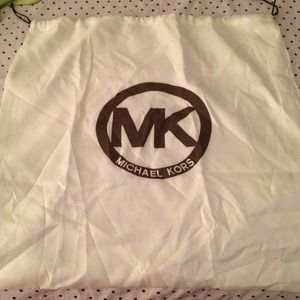 🌟🌟SOLD🌟🌟 Michael Kors Large Dust Bag