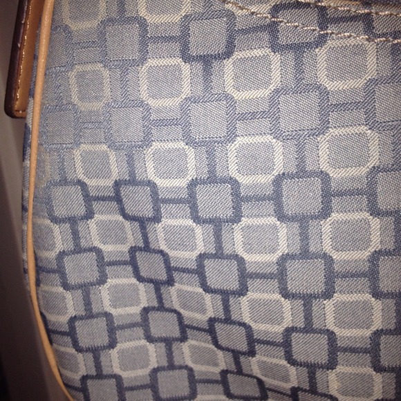 Nine West Handbag - Picture 2 of 2