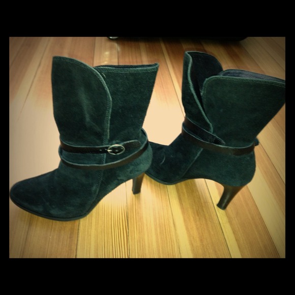 Matisse black suede ankle boots