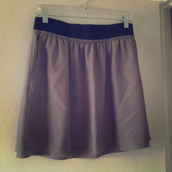 Loft gray skirt
