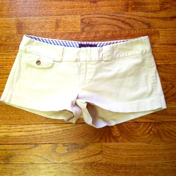 ❌BUNDLED❌ American Eagle Khaki short shorts...