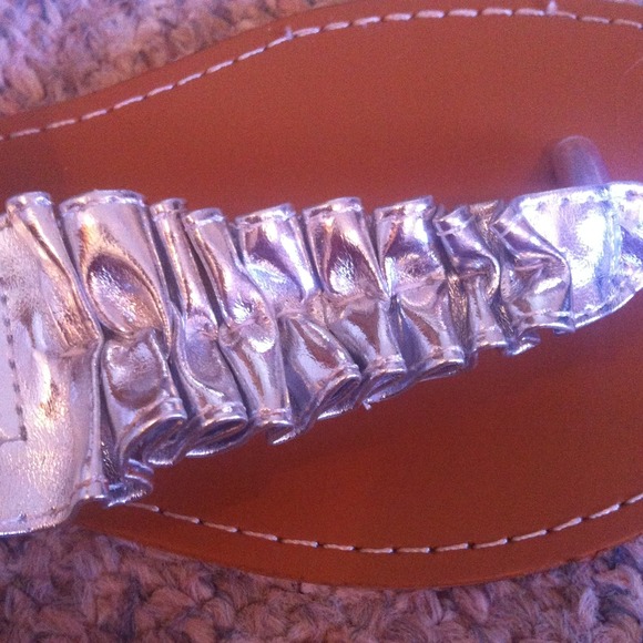 Silver T-strap Sandals! - Picture 2 of 2